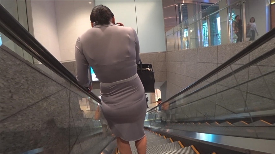 灰色包屯连体裙OL[1.35G/MP4]