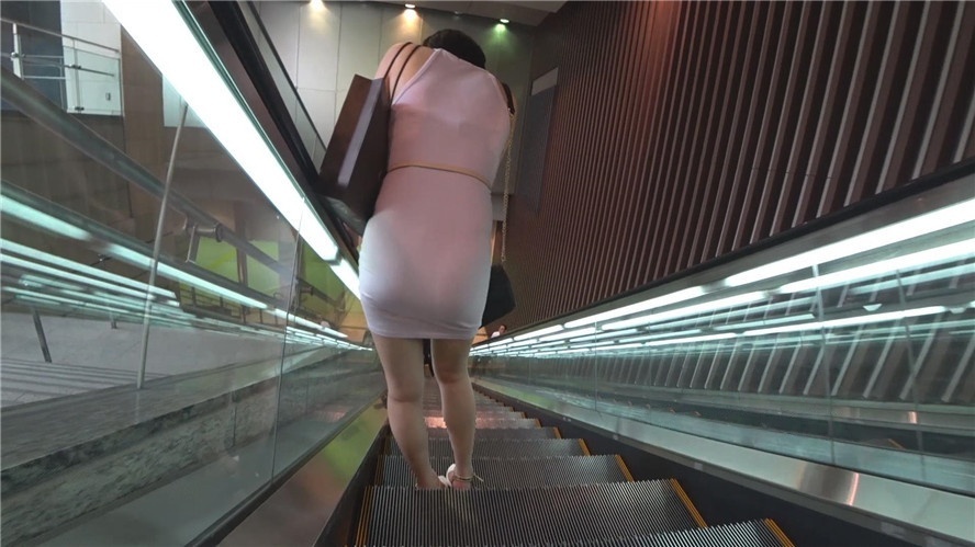 紧身连衣裙性感身材OL[986M/MP4]