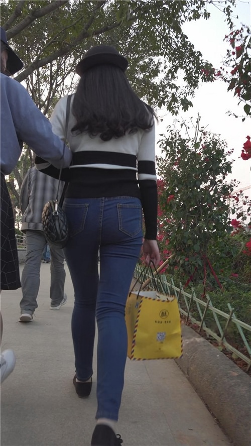 紧身蓝牛MM[444M/MP4]