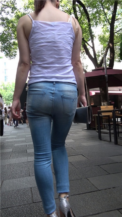 蓝色牛仔裤MM[2.12G/MP4]