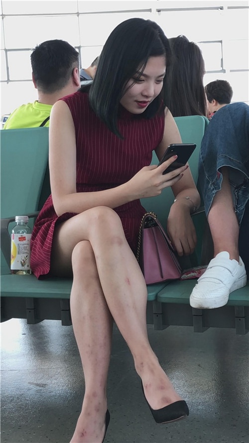 颜值不错的短发小姐姐[8.3G/MP4]