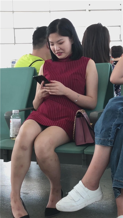 颜值不错的短发小姐姐[8.3G/MP4]