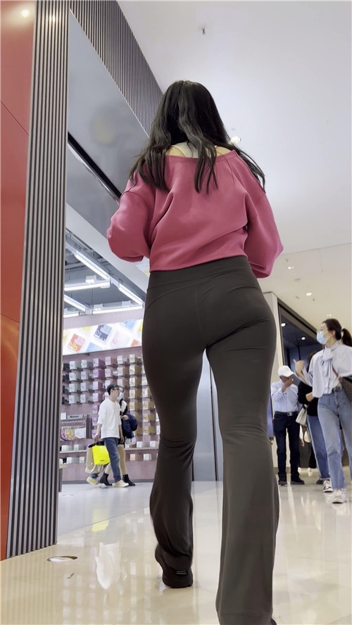 紧身蜜桃[3.42G/MP4]