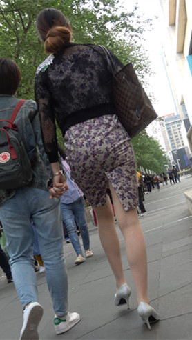 包屯花裙MM[899M/MP4]