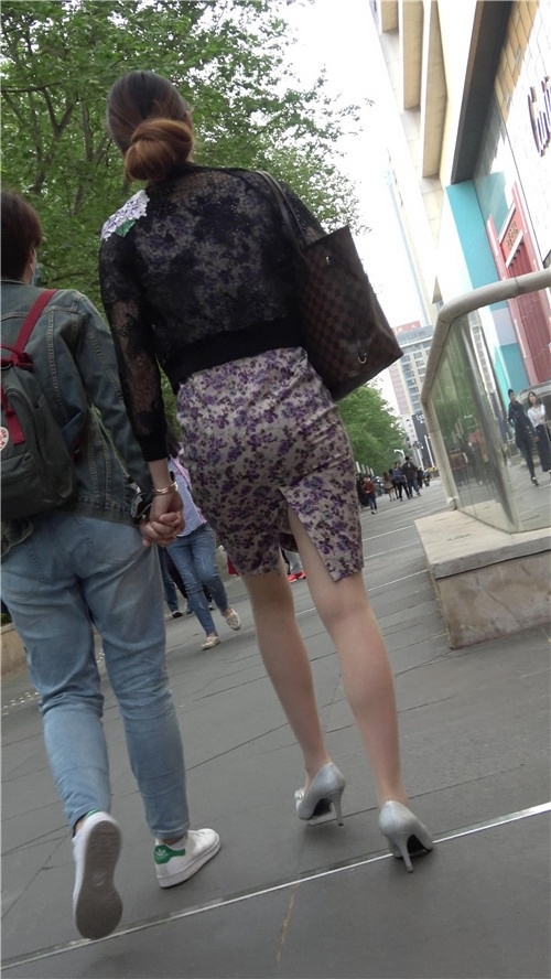 包屯花裙MM[899M/MP4]