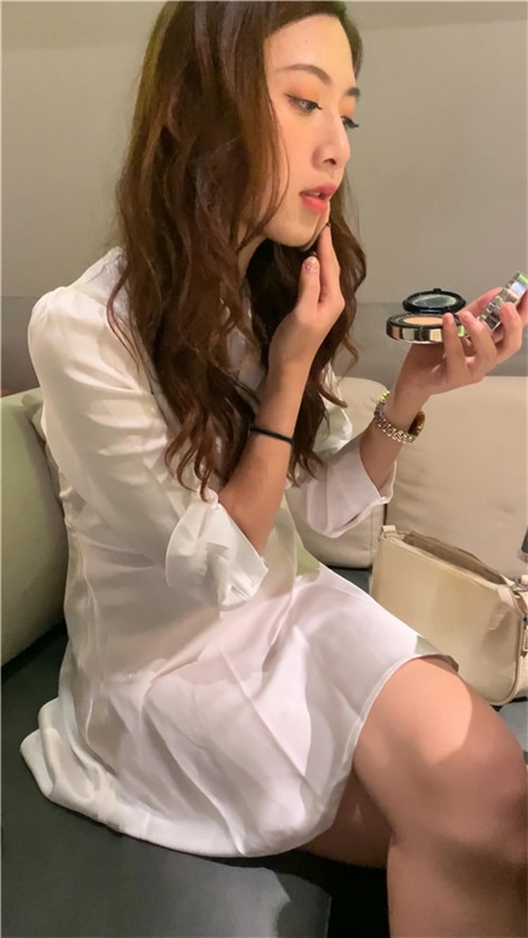 （视频+套图）白衣飘飘的小姐姐 [8.18G/MP4]