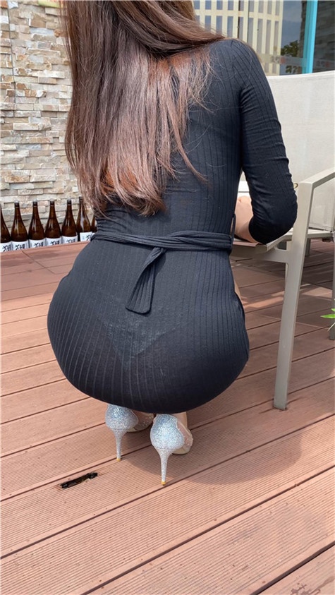 （视频+套图）黑色包臀裙美少妇 [9.01G/MP4]