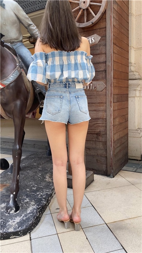 （视频+套图）热裤长腿 [9.22G/MP4]