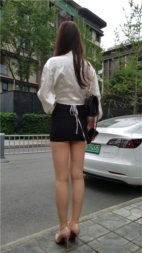 （视频+套图）包臀大波浪 [11.09G/MP4]