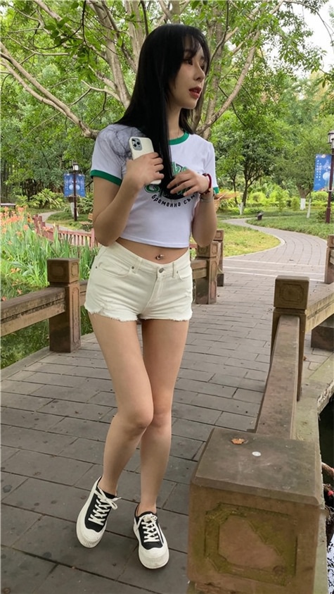 （视频+套图）公园美女 [6.51G/MP4]