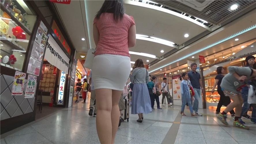 包臀裙微透美眉[1.1G/MP4]