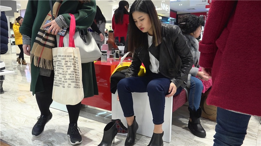 试短靴的美女[342M/MP4]