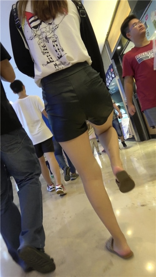 皮裤小姐姐[1.17G/MP4]