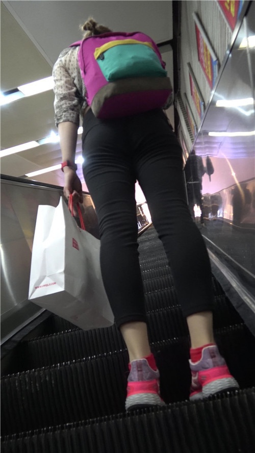 三组休闲裤小姐姐[778M/MP4]