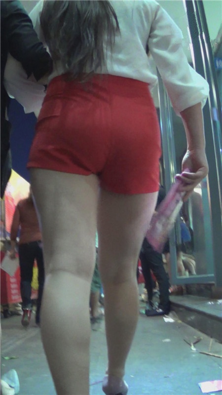 红色短裤美女[3.71G/MP4]