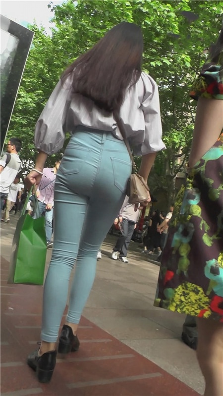 极品高腰牛仔紧身裤美女[2.69G/MP4]