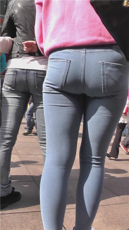 一直在拍照的牛仔小姐姐[2.57G/MP4]