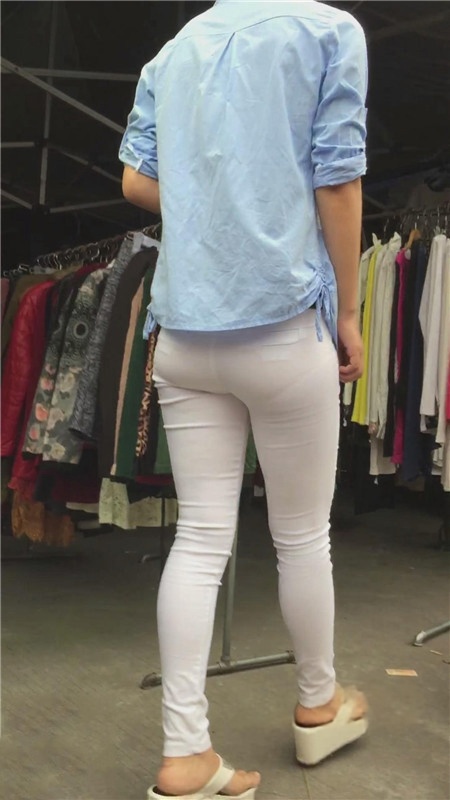 蓝衣白裤妹子[2.24G/MP4]