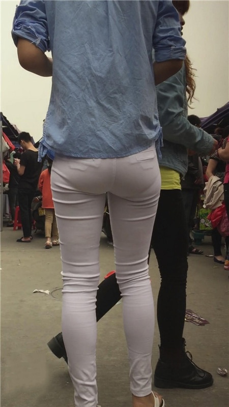 蓝衣白裤妹子[2.24G/MP4]