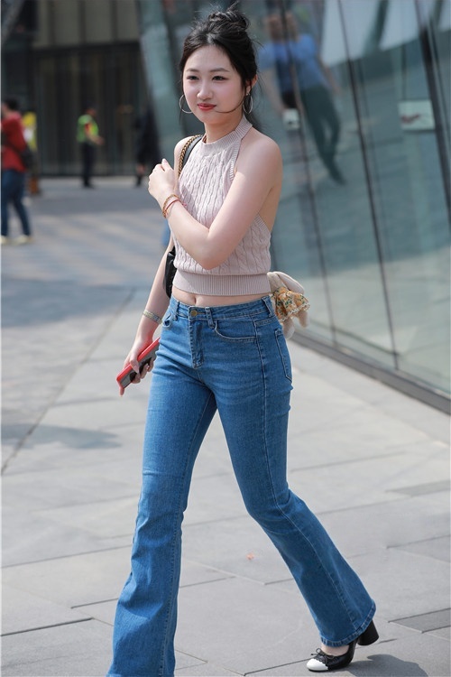 搭讪蓝色牛仔裤美女(158P)[1.7G/JPG]