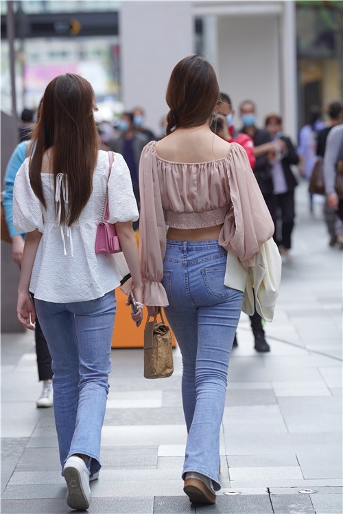 两个蓝牛小姐姐(69P)[757M/JPG]