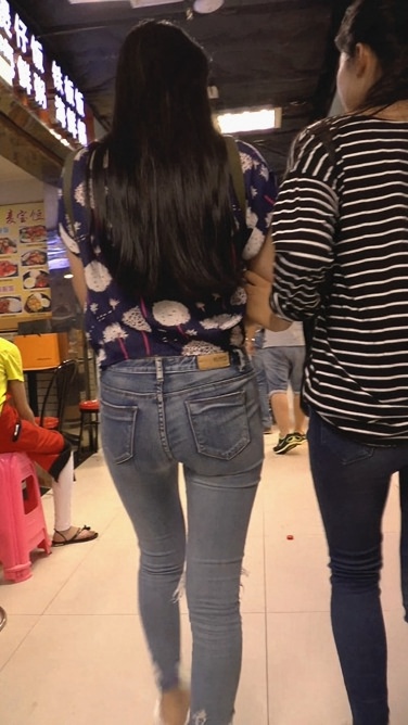 超紧牛仔大宽臀美眉[490M/MP4]