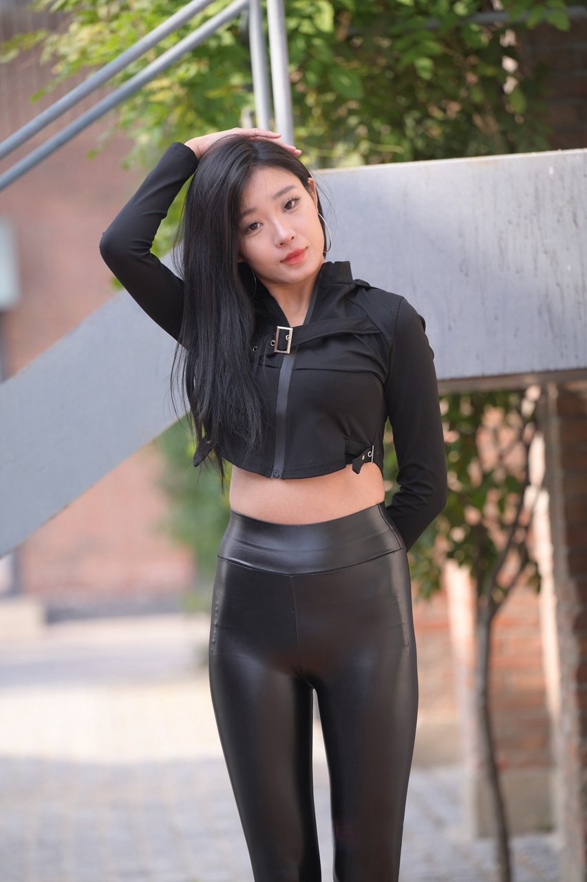 魔镜-皮裤-倒戈MJ3246