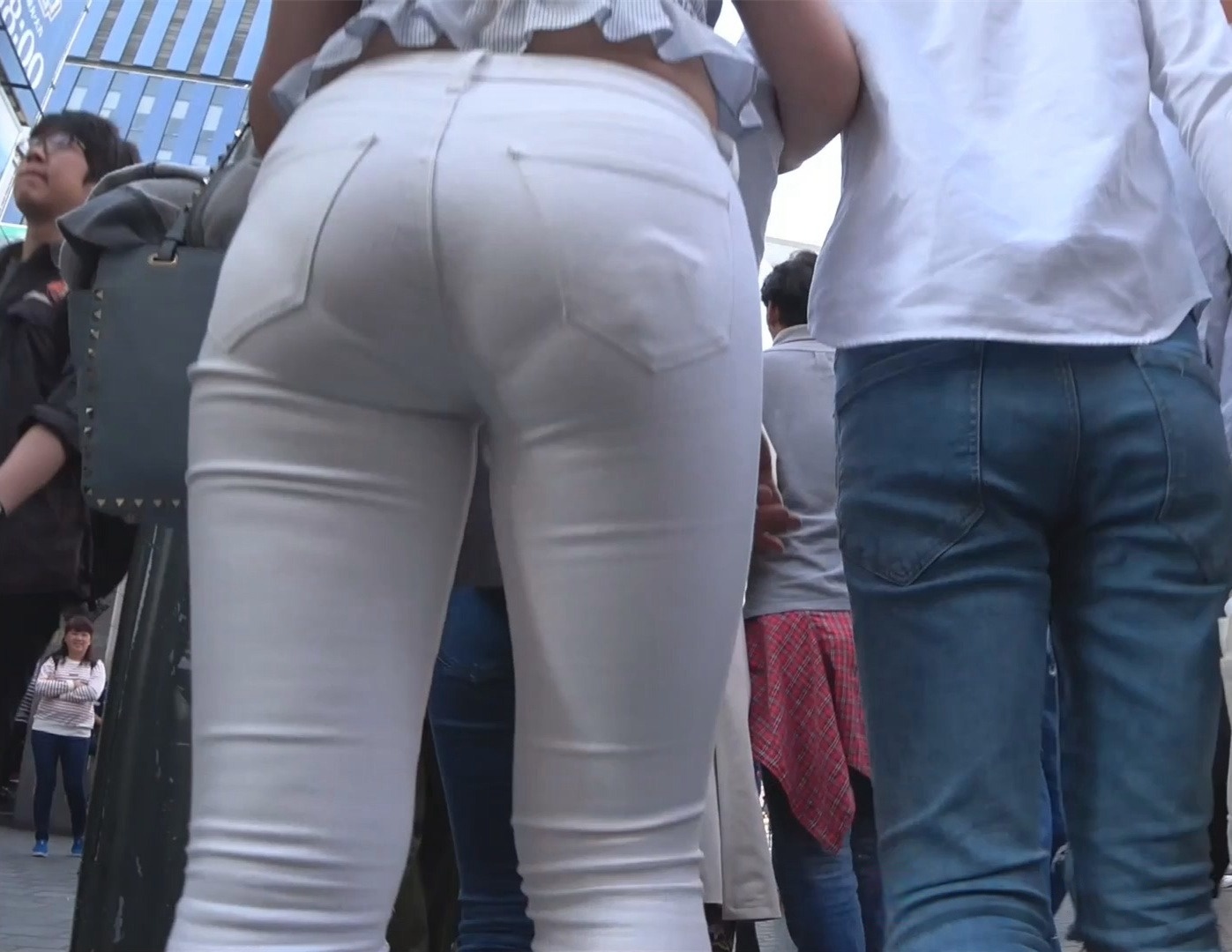 白色紧身牛仔裤极品圆润翘屯[921M]