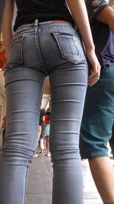 极品紧翘灰牛深沟美shaofu[209M/MTS]