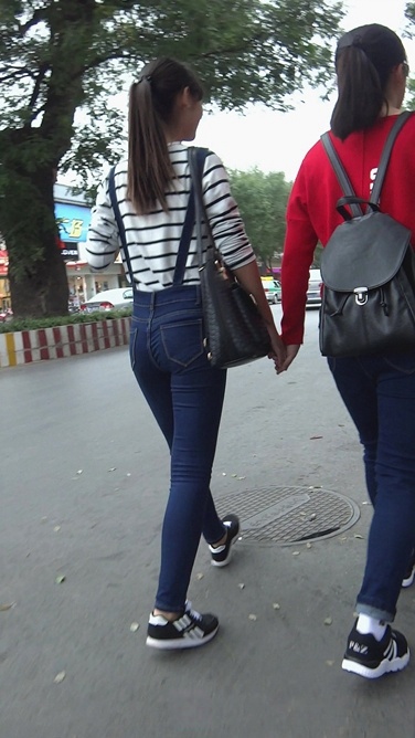 背带牛仔裤小学妹[718M/MTS]