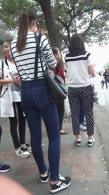 背带牛仔裤小学妹[718M/MTS]