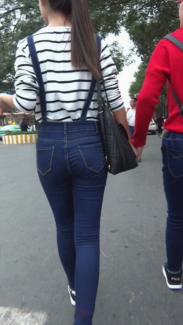 背带牛仔裤小学妹[718M/MTS]