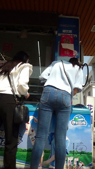 极品牛仔裤少女身材好[200M/MTS]