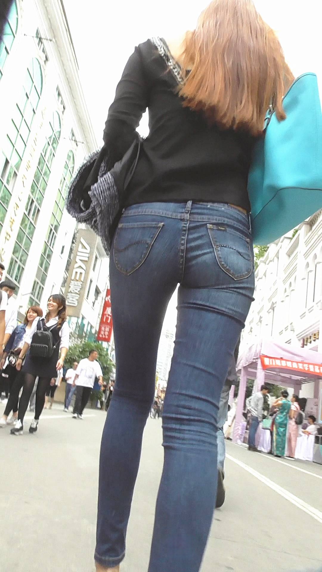 长腿细高跟紧牛极品美女[210M/MTS]