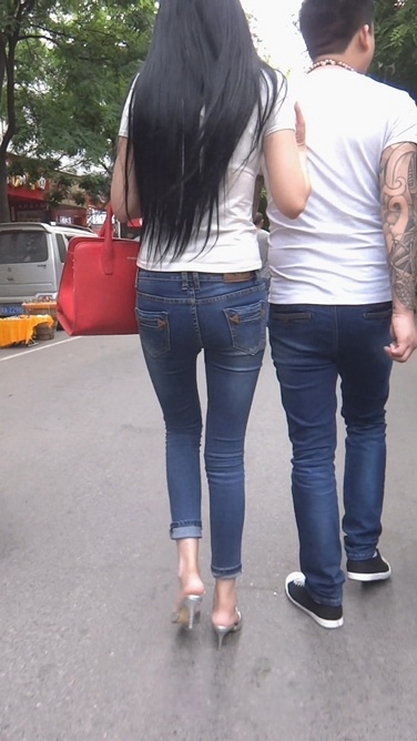 高个长腿极品蓝牛，身材真是超赞[1.47G/MTS]