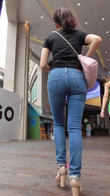 翘PP紧牛大美女[662M/MTS]