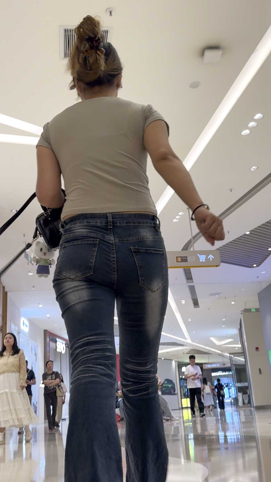 重口味丰臀牛仔