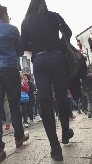 蓝牛长发美眉臀翘圆润[687M/MOV]