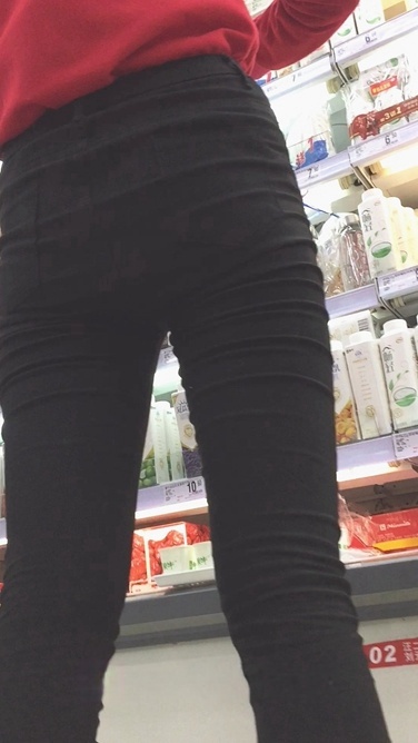 身材超赞的超市黑裤营业员[692M/MOV]