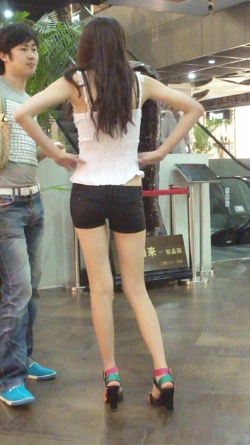 悟空街拍爱好者必备736部无水印超高清街拍精品【62.3G】