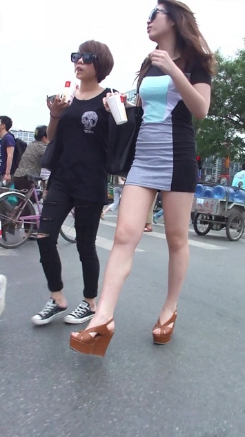 悟空街拍爱好者必备736部无水印超高清街拍精品【62.3G】