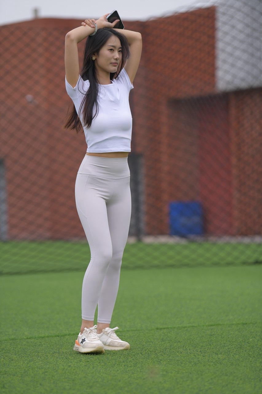 白色瑜伽裤美女MJ3149