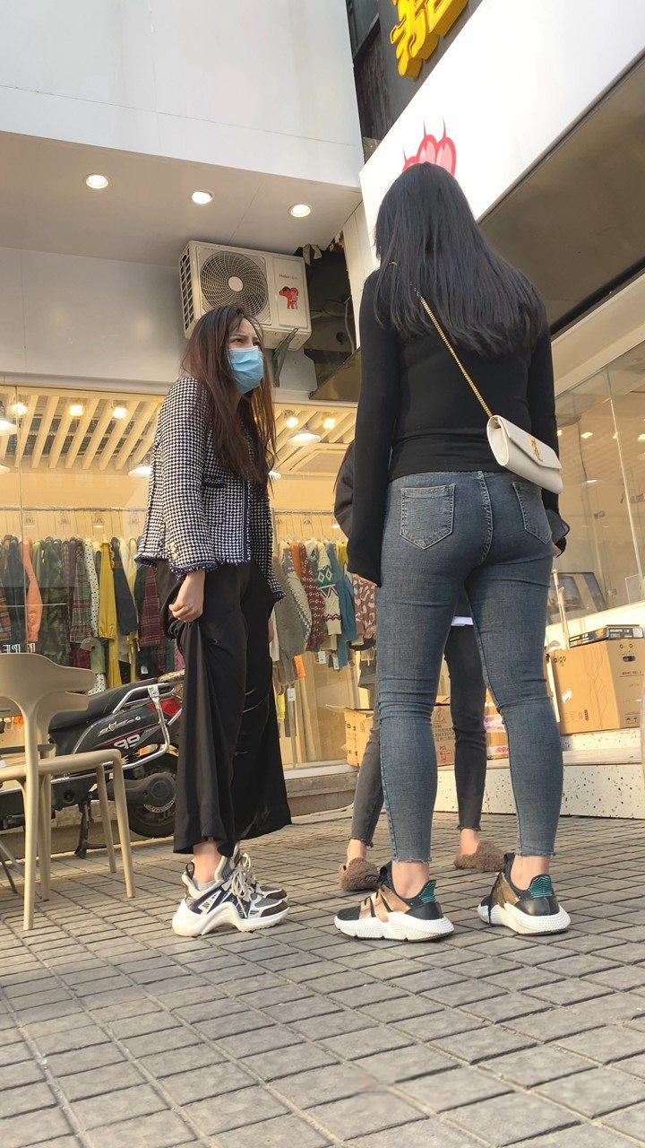 性感饱满牛仔大肉屯手感肯定好[494M]