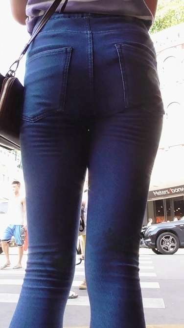 细长腿紧牛三角特写[642M/MTS]