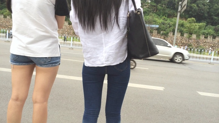 超紧黑牛少女[255M/MP4]