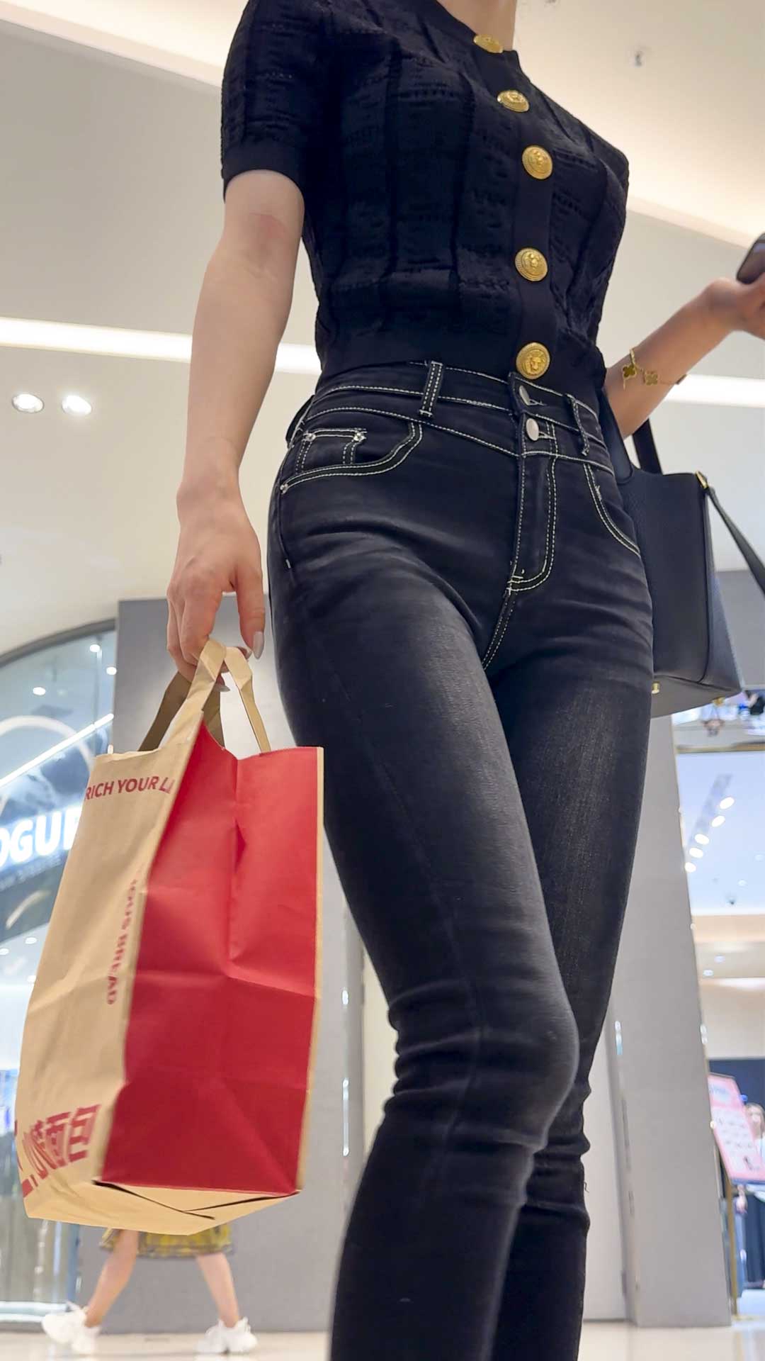 极致尤物牛仔身材剖析，蜜桃臀变形