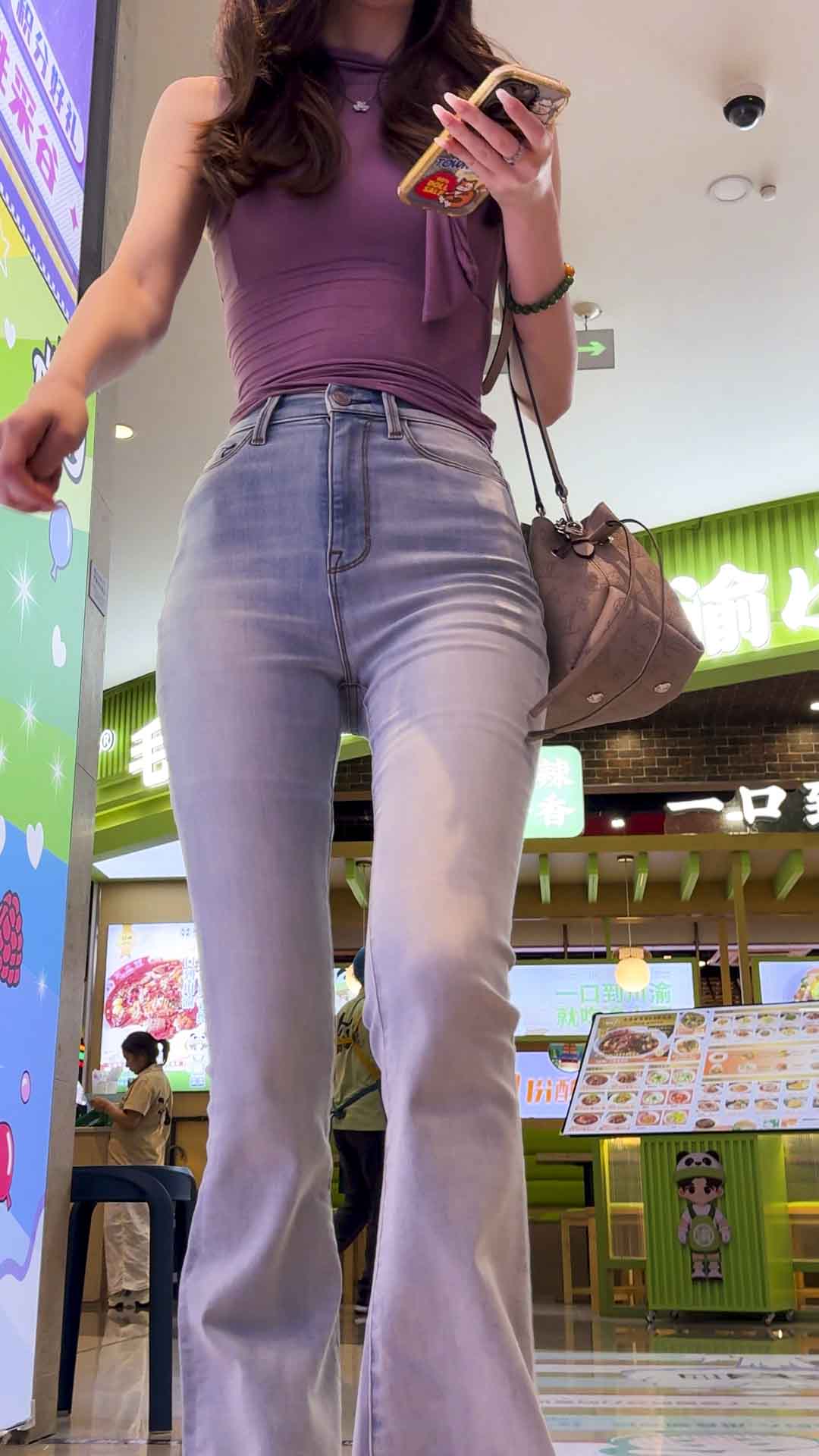 包臀牛仔裤的终极放纵