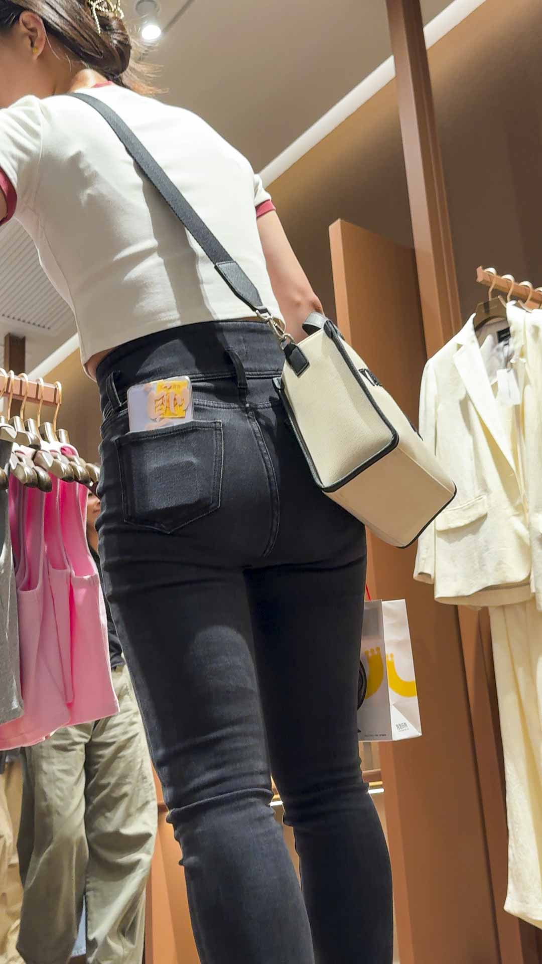 包臀黑色打底裤大PP少妇