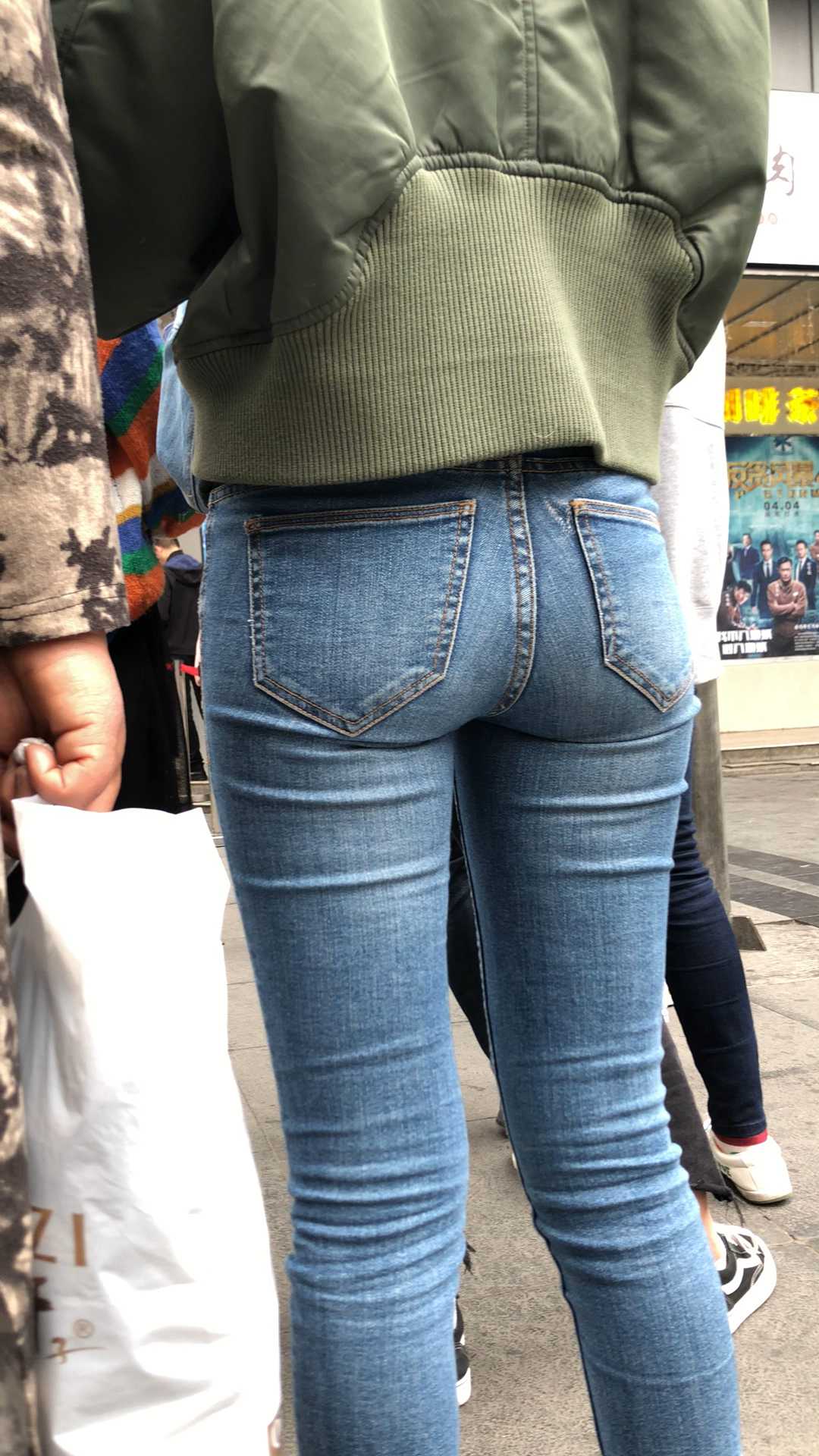 性感苹果臀蓝牛深沟小妹（88积分）