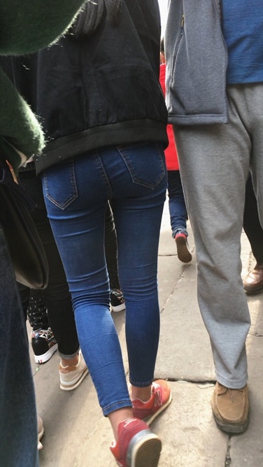 4K-极品紧绷翘屯牛仔裤MM上篇C039[3.5G]